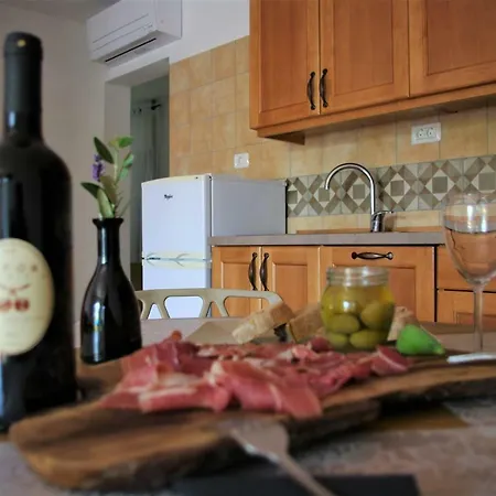 Krasen Kras 게스트하우스 3*