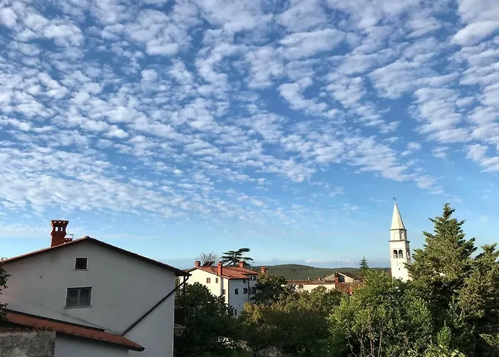 Krasen Kras Hiša za goste Komen